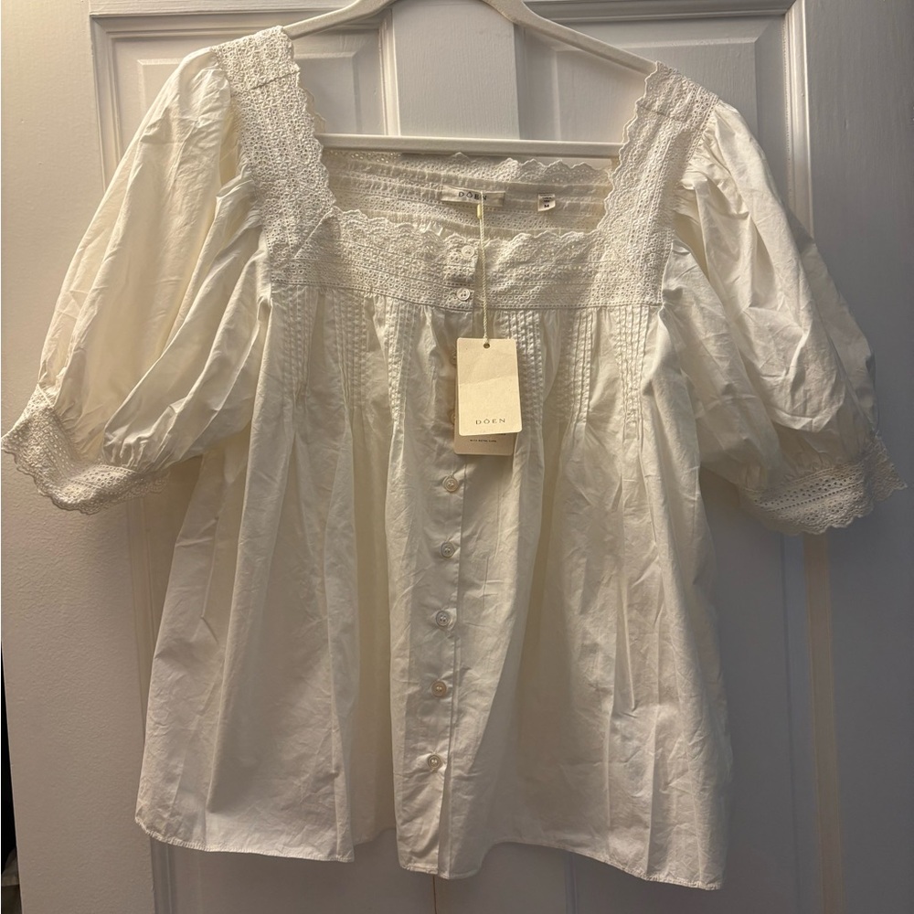 Doen Cream Button-Up Blouse with Lace Trim